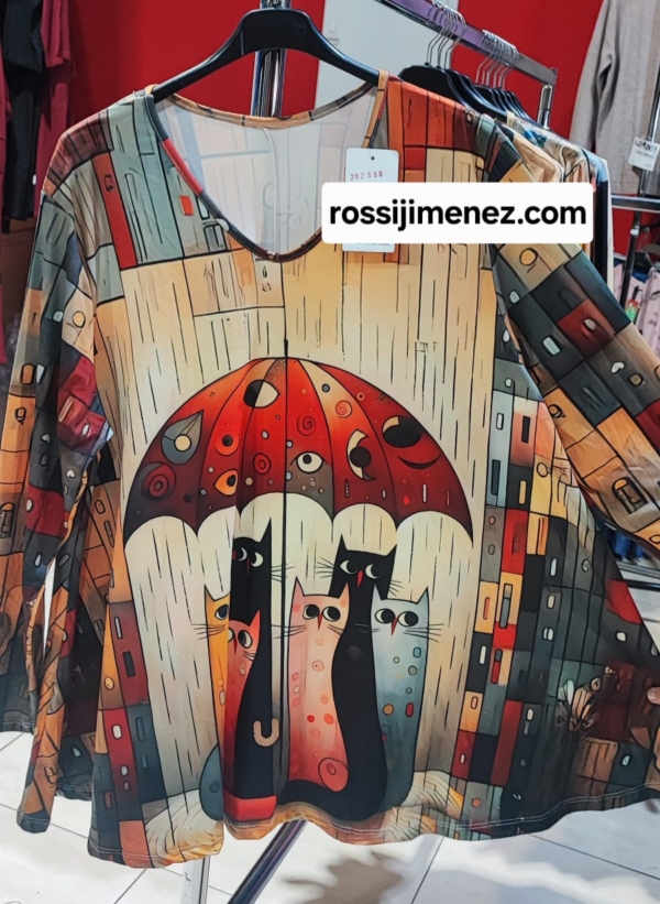 Camiseta Maxi Impresión Gatos bajo paraguas (Talla única 48 a 60 aprox.)