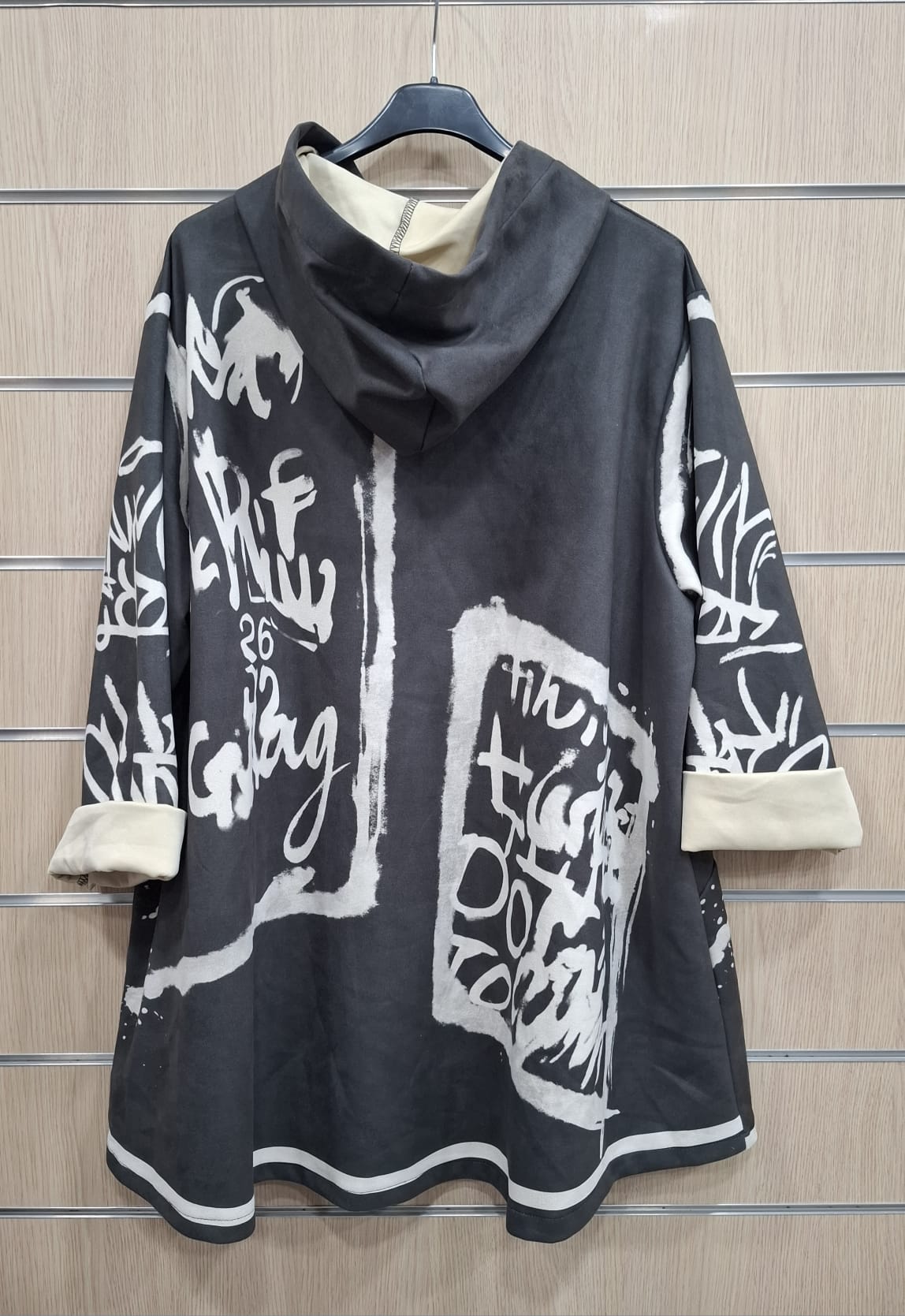 Chaqueta Impresion Antelina ref 265515 (Talla única 52 a 60 aprox) - Imagen 2